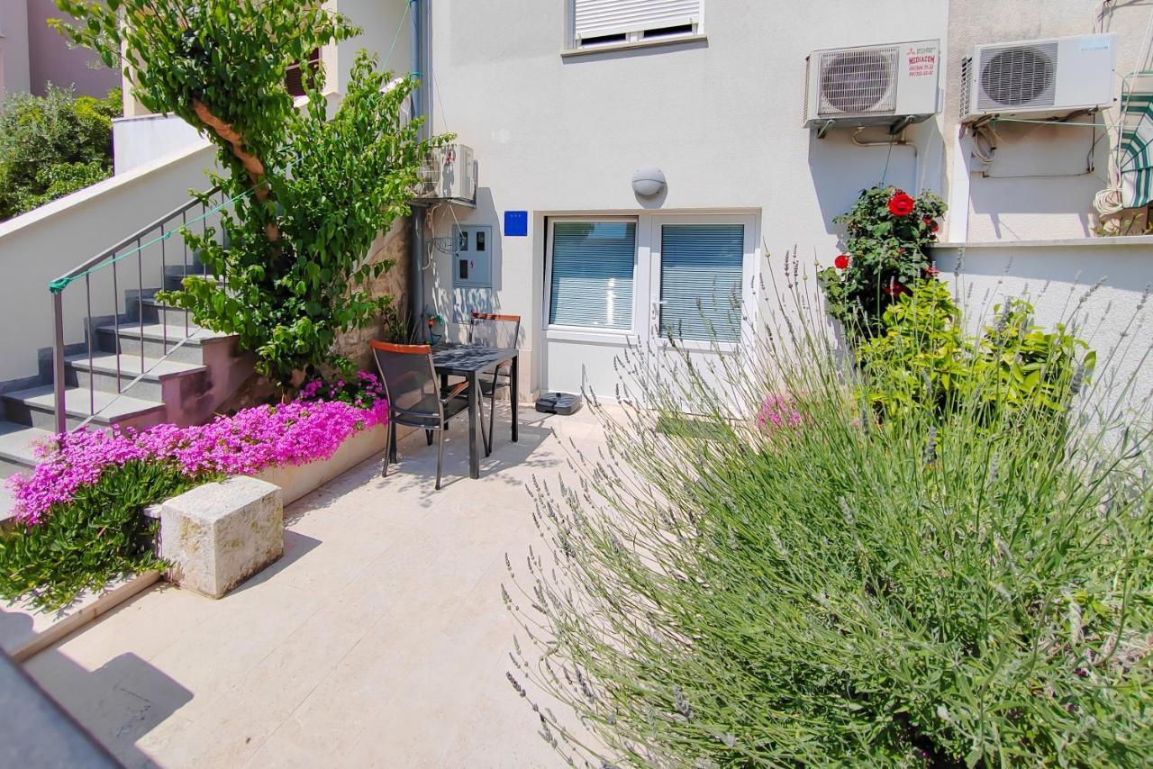 Apartment Studio City Garden *
